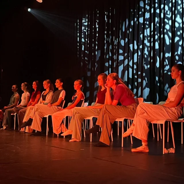 Ihr wart sooo toll! 💕

#tanz ##tanec #tanzschule #ballettsaal #ballettschule #ballet #ballettschule #moderndance #contemporarydance #dancemoves #dancemovie #dance #dancefloor #danca #tanzworkshop